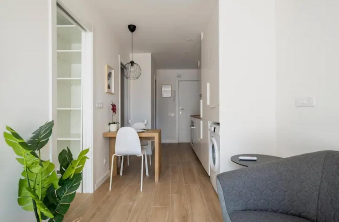 סנט אדריה דה בסוס Apartment Close To The Beach מראה חיצוני תמונה