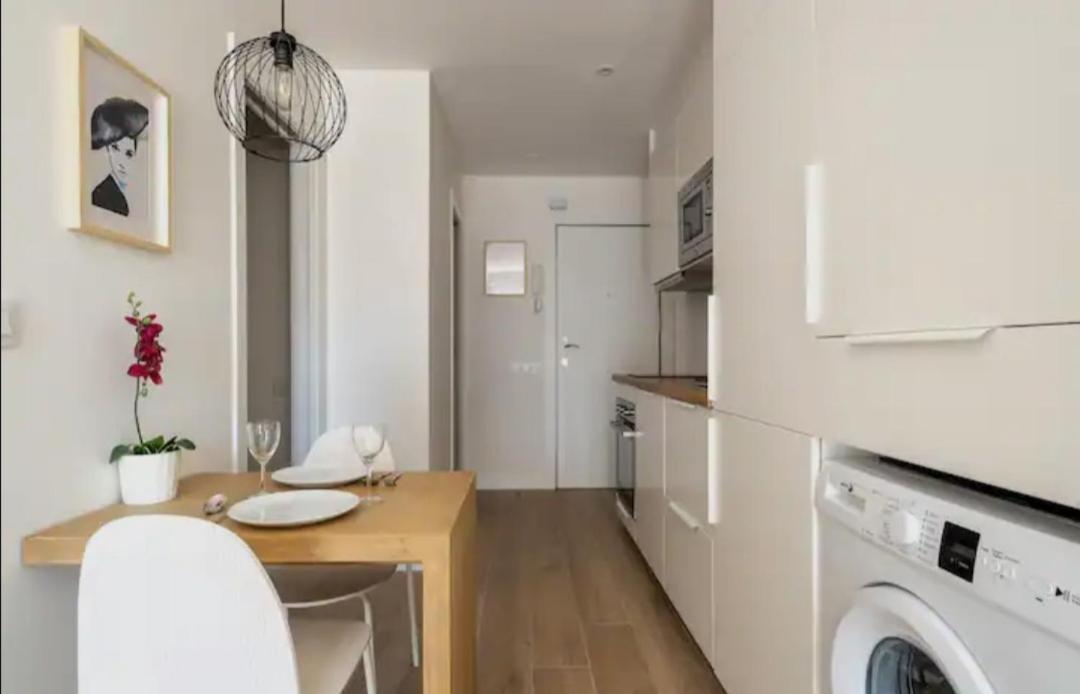סנט אדריה דה בסוס Apartment Close To The Beach מראה חיצוני תמונה