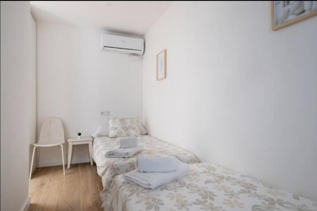 סנט אדריה דה בסוס Apartment Close To The Beach מראה חיצוני תמונה